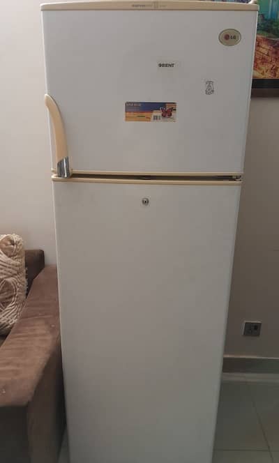 Excellent condition fridge available