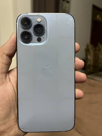 13pro max PTA Aproved  10/10 battery health 83% urgent sale only kit