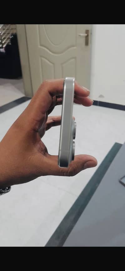 iPhones 15 pro max jv