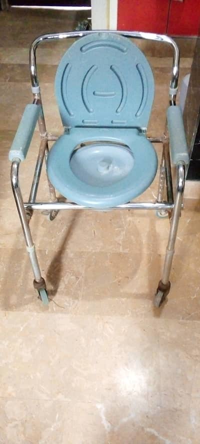 commode chair