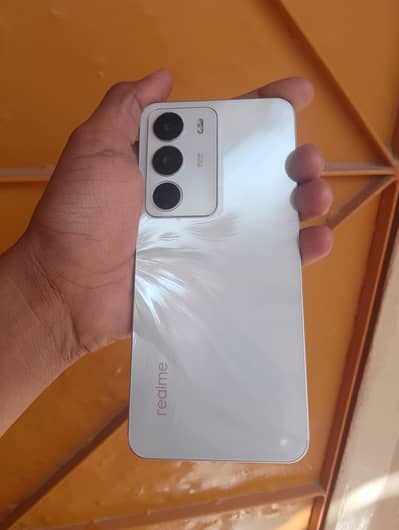 realme c71 6/128 he new he bilkul exchange bhi hojaega