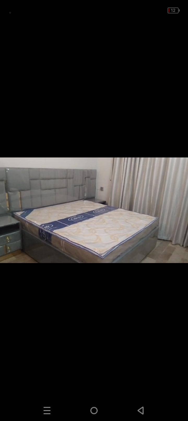 Bed set with it's two side table 0