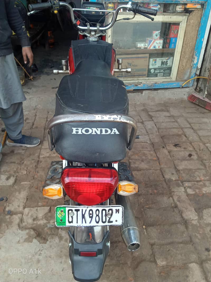 ہنڈا سی ڈی 70 فار سیل پھالیہ شہر میں دستیاب ہے 3