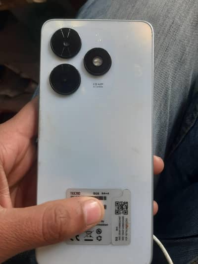 techno spark go 2024  4gb ram 64gb memory