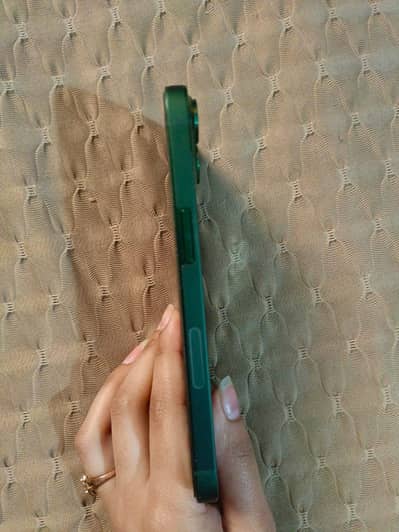 iphone 13 Green 128gb JV sim time available 96 helth 10/10