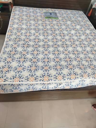 Diamond Foam in excellent condition