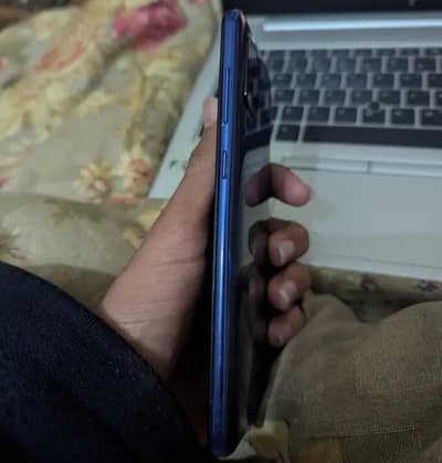 whatsapp no 03405910406