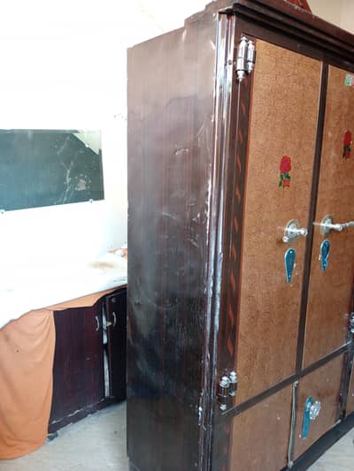 3 door almari (lohey wali)