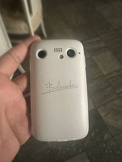Balmuda Phone 5G