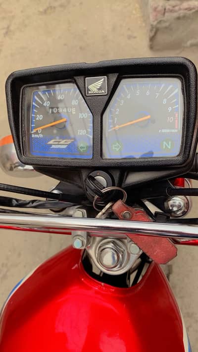 Bilkul ok hai 10 by 10 03250666646 just call