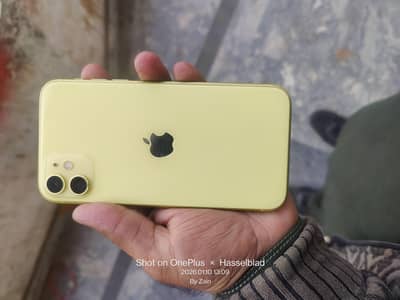 iphoen 11 128GB Waterpack All Sim Working