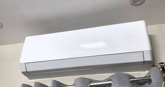 Gree invertor ac 1.5 ton