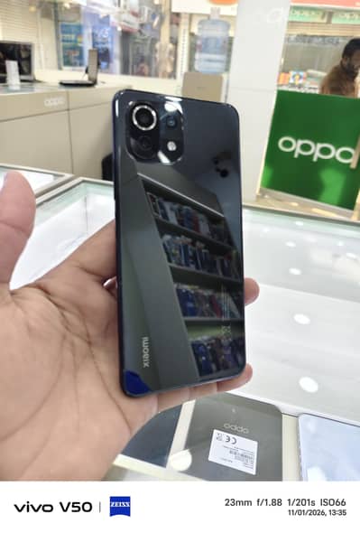 MI 11 LITE 6/128 super AMOLED display 33 Watt Charger