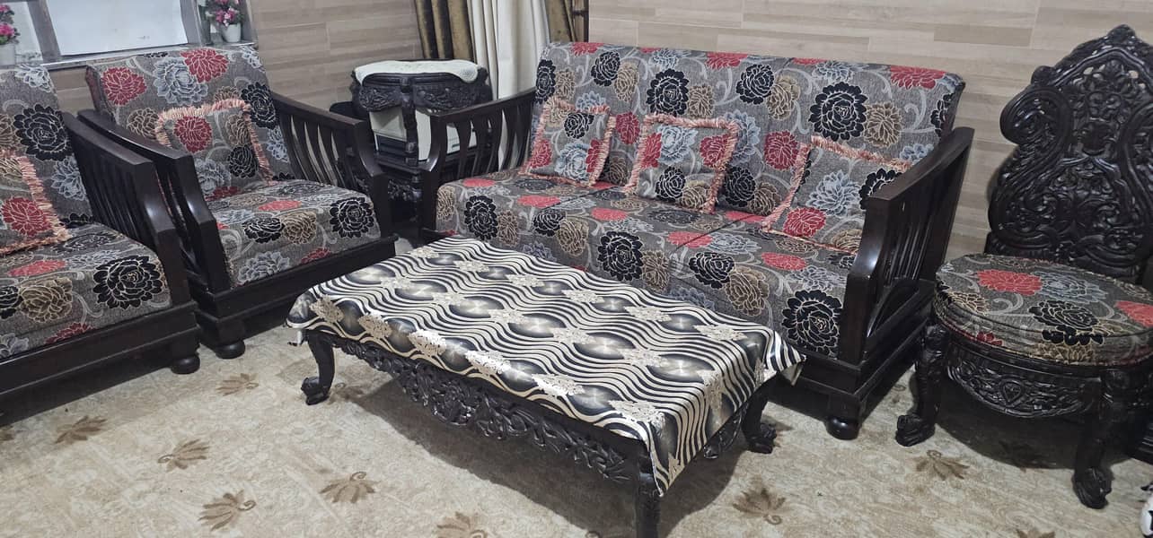 چنیوٹ کا فرنیچر 0