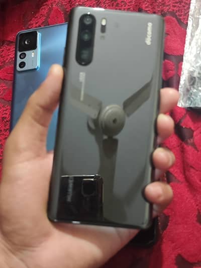 HUAWEI P30 PRO 5G KIRIN 980 CHIP 50X CAMERA ZOOM