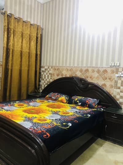 King Size Bed with 2 side Tables For Sale