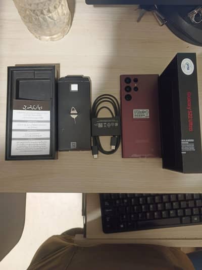 S22 Ultra New Condition 10/10 / Samsung Galaxy S22 Ultra 5G