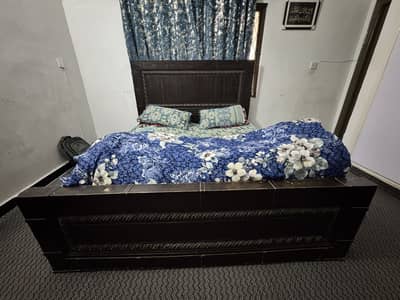 Complete Bed Set Side tables Dressing Table Wooden Almari