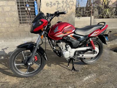 CB 125F