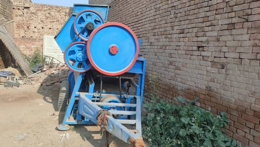 wheat tharsher machine