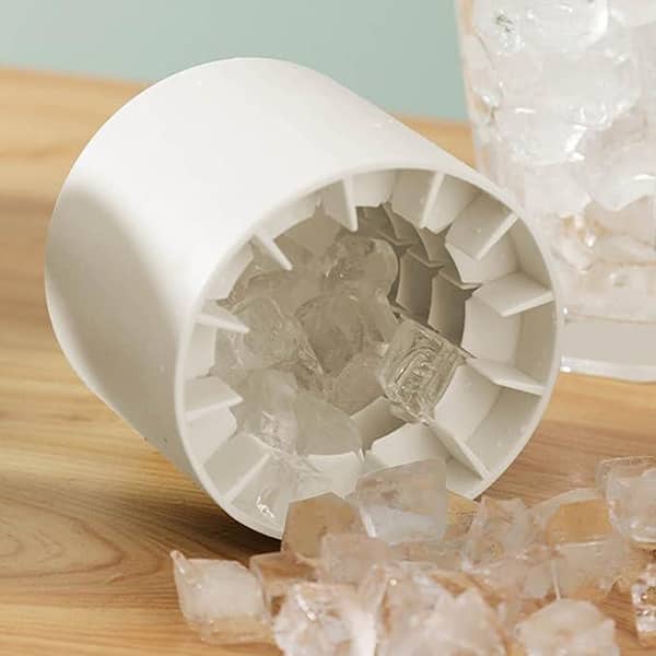 Ice Bucket Cup Mold Ice Cubes Tray Food Grade Quickly Freeze Silicone Ice Maker Creative Design