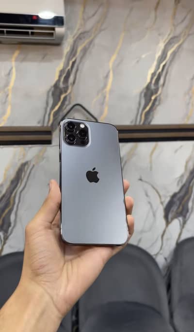 Iphone 12 pro max 128 gb 90 health 10/10