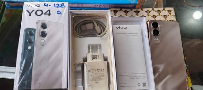 vivo y04 7 mouth warranty 4/128 gb