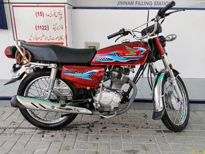 Honda 125 neat clean total Genuine