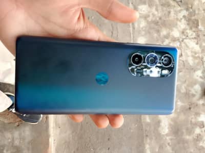 Moto Edge 30 pro 8/128 fresh piece exchange possible