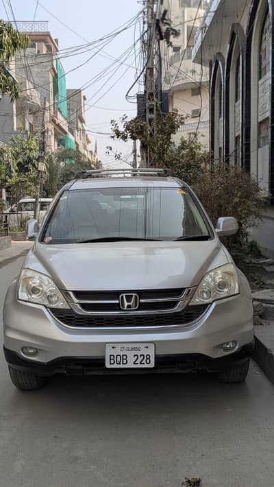 Honda CR-V better then swift and alto