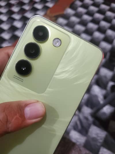 y100 8+8gb 256gb 80watt chrger