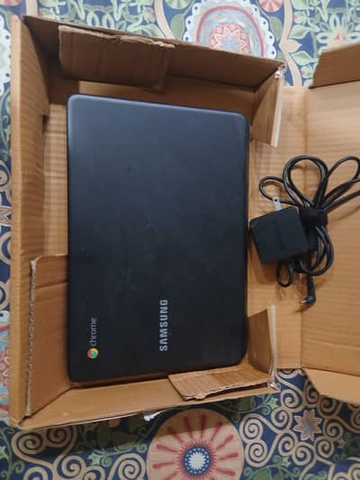 very urgent sale samsung chromebook 500c 2gb ssd 16 gb storage