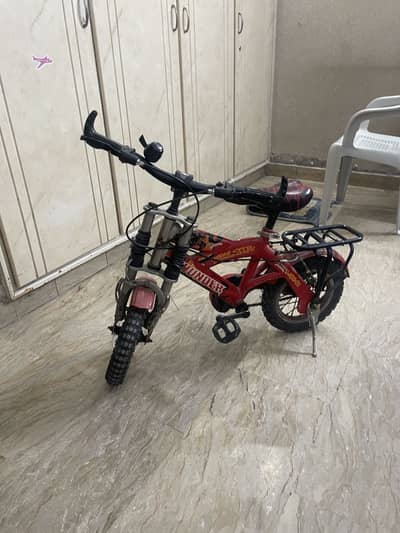 Mountain bike for 5 to 8 year old children
