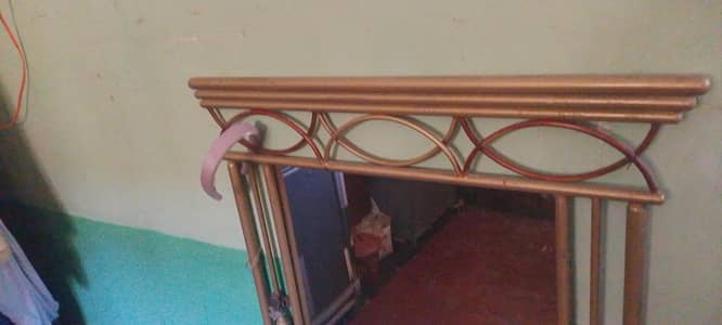 dressing and sight table for sale