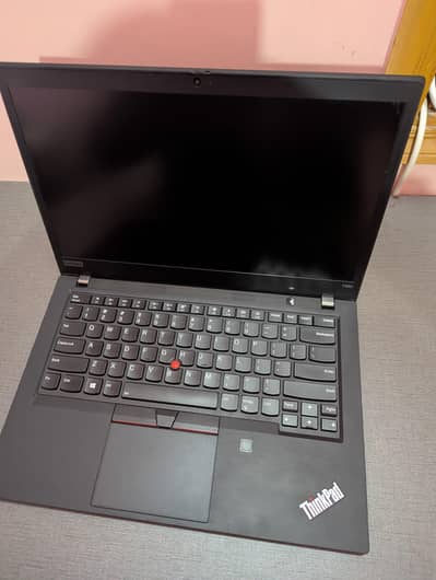 Lenovo t490 16gb ram 256gb core i5 8 gen