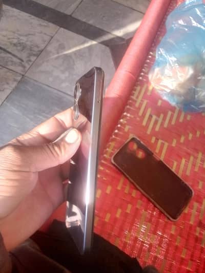 realme 10 parmanant pach ha 8/256