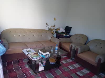5 seater sofa used for sell normal condition