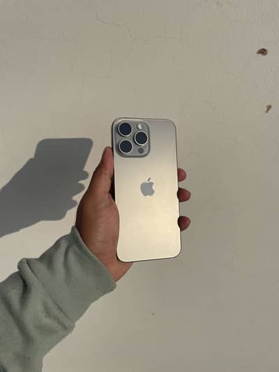 iPhone 15 pro max 256Gb 86 bh