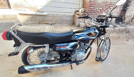 Honda 125 2025 all OK new condition he