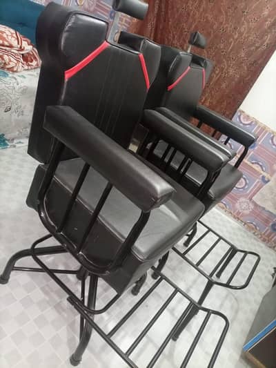 Salon Chairs