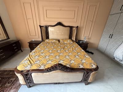 Pure Sheesham new king size bed set