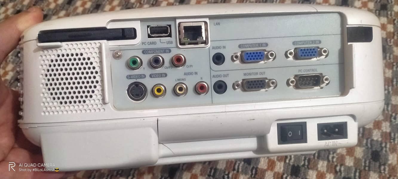 Projector -- پروجیکٹر 2