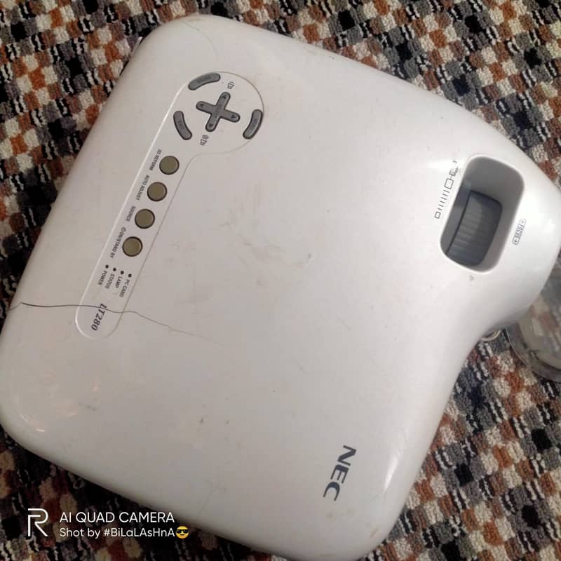 Projector -- پروجیکٹر 4