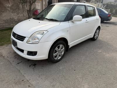 Suzuki Swift DLX 1.3 in brandnew immaculate condition. Hone used