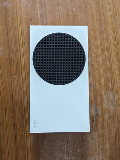 Xbox series S (2 controllers)