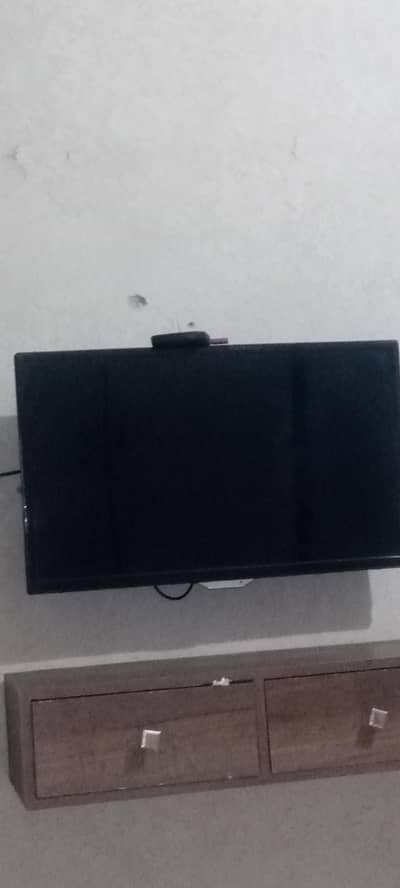 sada simple led tv hy  plus androrid  box k sath