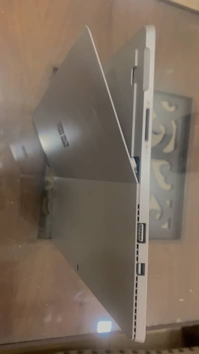 URGENT SALE – Microsoft Surface Pro 4 (i5 / 4GB / 128GB)