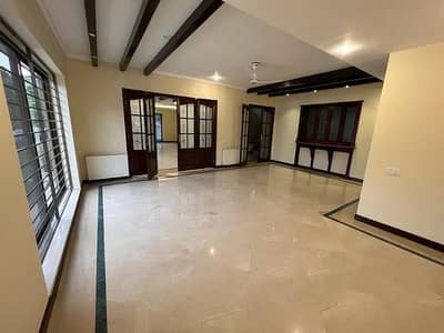 Beautiful House For Rent