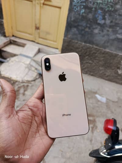 iPhone xs 64gb Factry Unlock