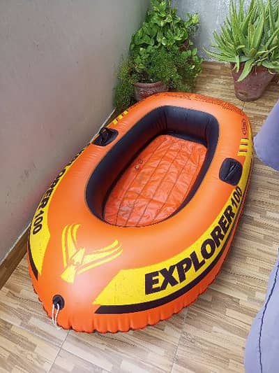 floating boat  orignal pic attach high quility imported